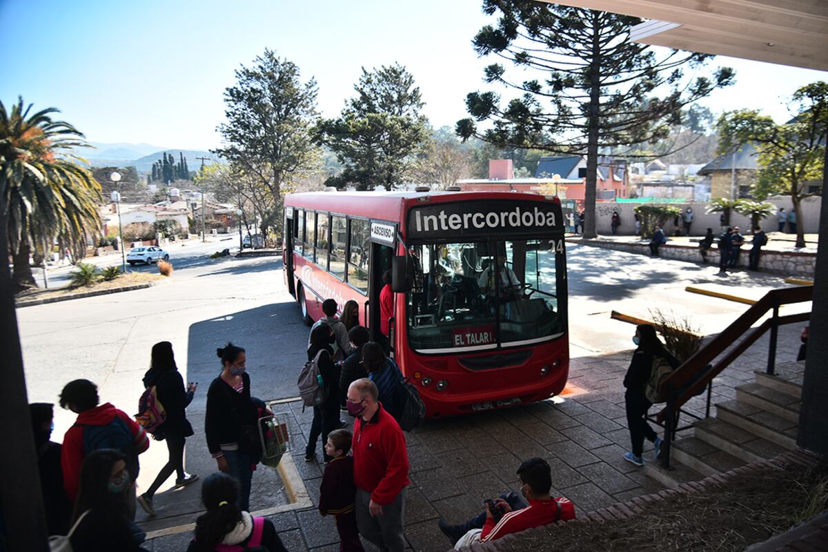 Transporte en Córdoba: refuerzan el servicio de los interurbanos