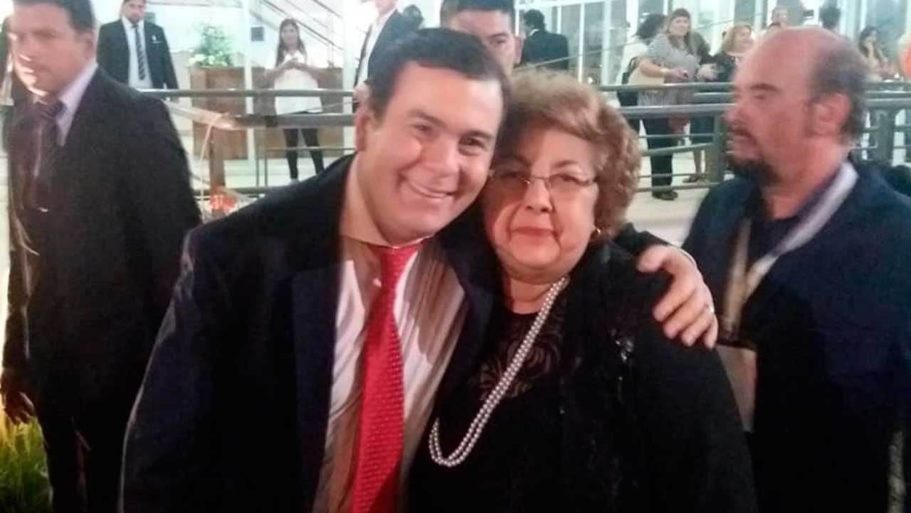 Gerardo Zamora junto a Silvia Sayago.