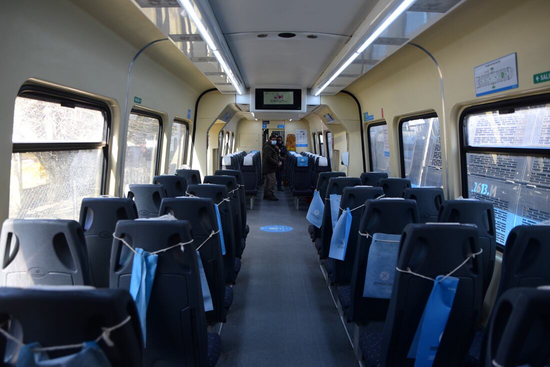  ID:6456604 El Tren de las Sierras ya llega hasta Valle Hermoso
Después de 24 años, el ferrocarril une la estación de Alta Córdoba con la de esa localidad de Punilla.  Este lunes se produjo el viaje inaugural 
carlos romero