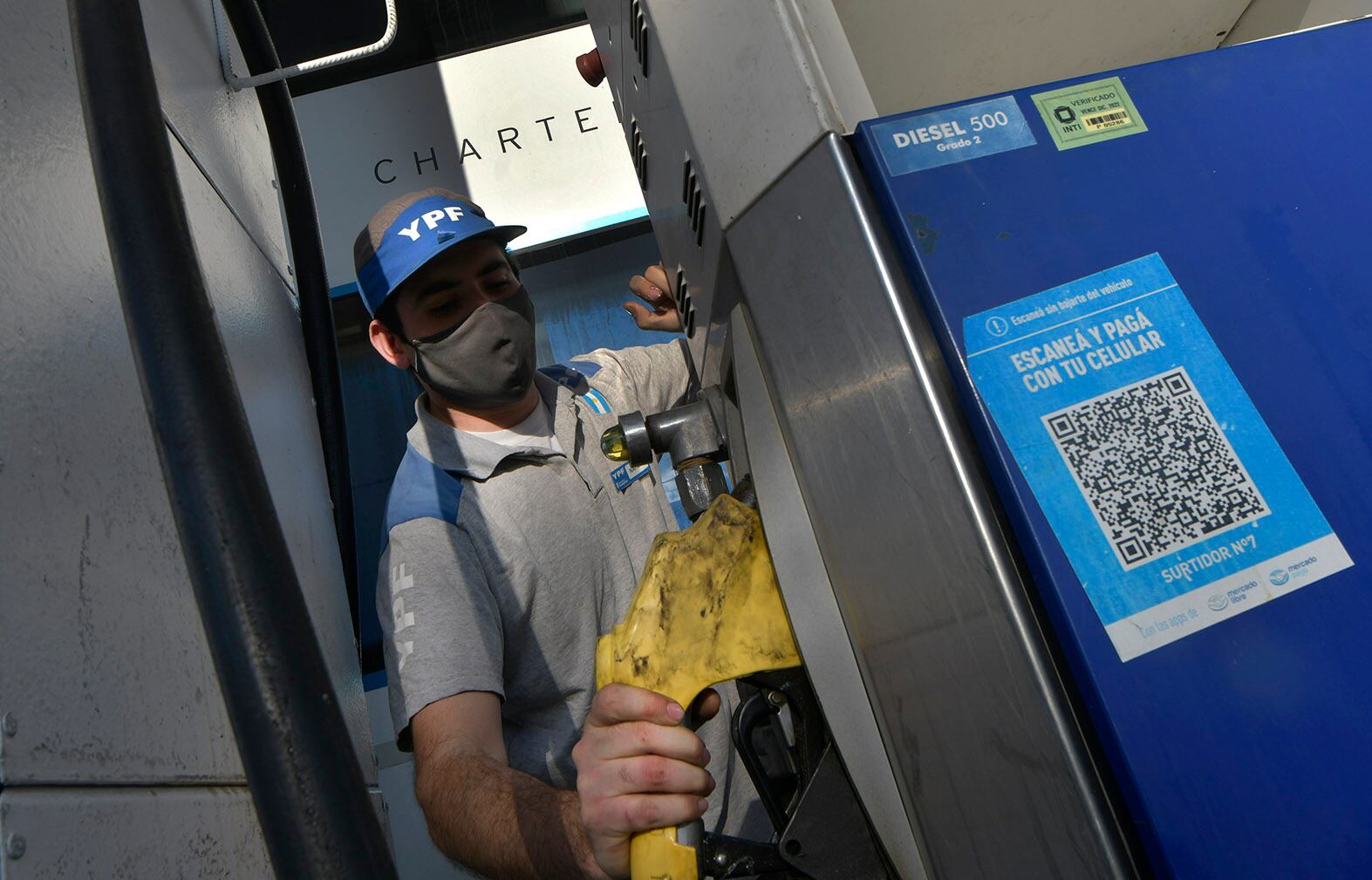 La escasez de combustible ya afecta a algunas ciudades del Conurbano bonaerense. 
