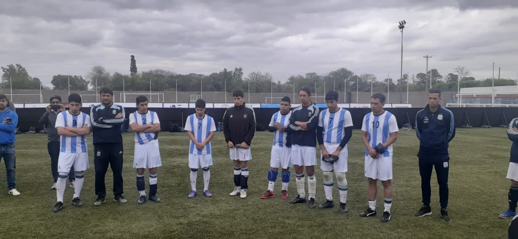 Los Murciélagos recorrieron las instalaciones de la cancha especial en el predio de Liga Cordobesa.