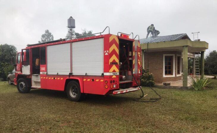 Incendio de una vivienda en Campo Ramón.