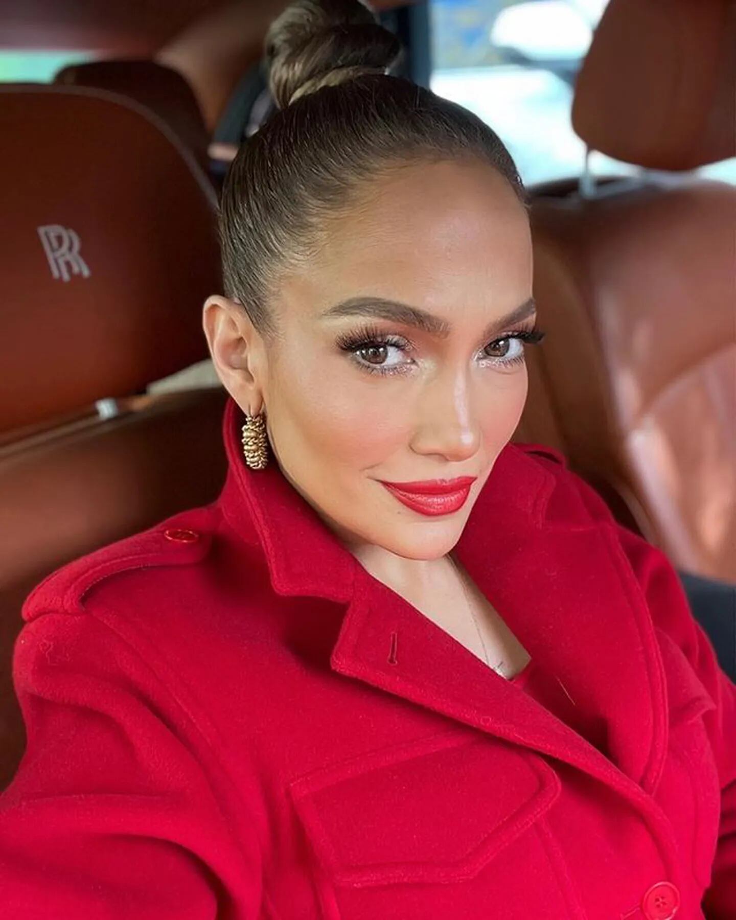 Este fue el regalo de Navidad que Jennifer Lopez ya lució en redes sociales.