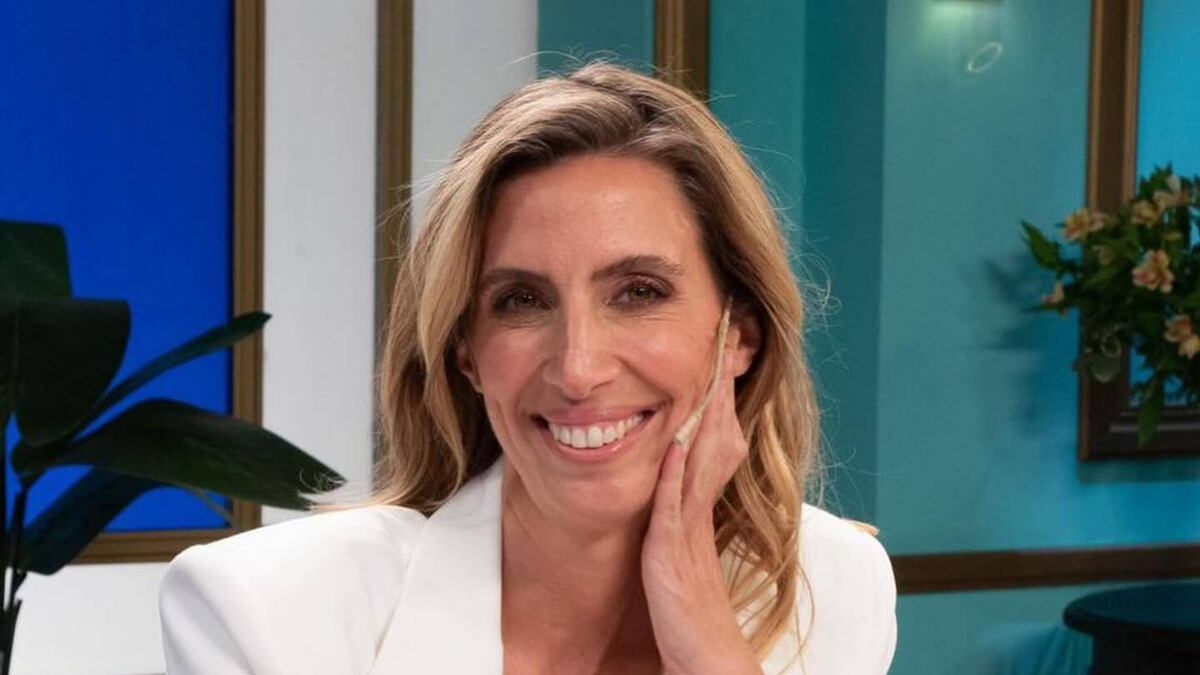 Luciana Geuna ganó un premio Martín Fierro TV 2024 y subió descalza a recibirlo