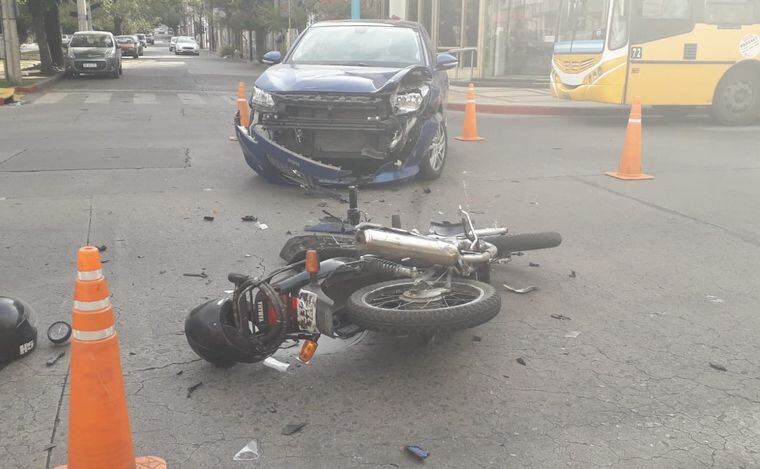 El siniestro vial ocurrido en la esquina Castro Barros y Europa.