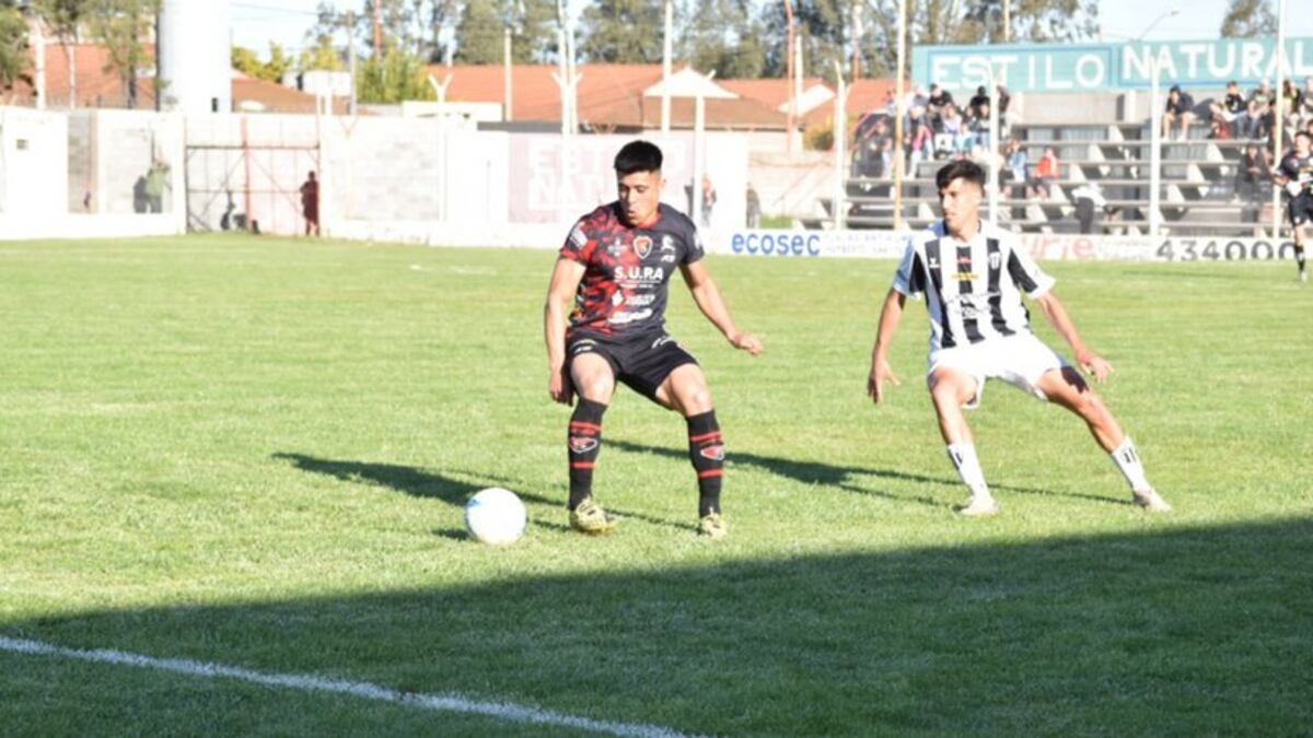 Liga del Sur: Sporting empató con Liniers y no pudo subir en la tabla