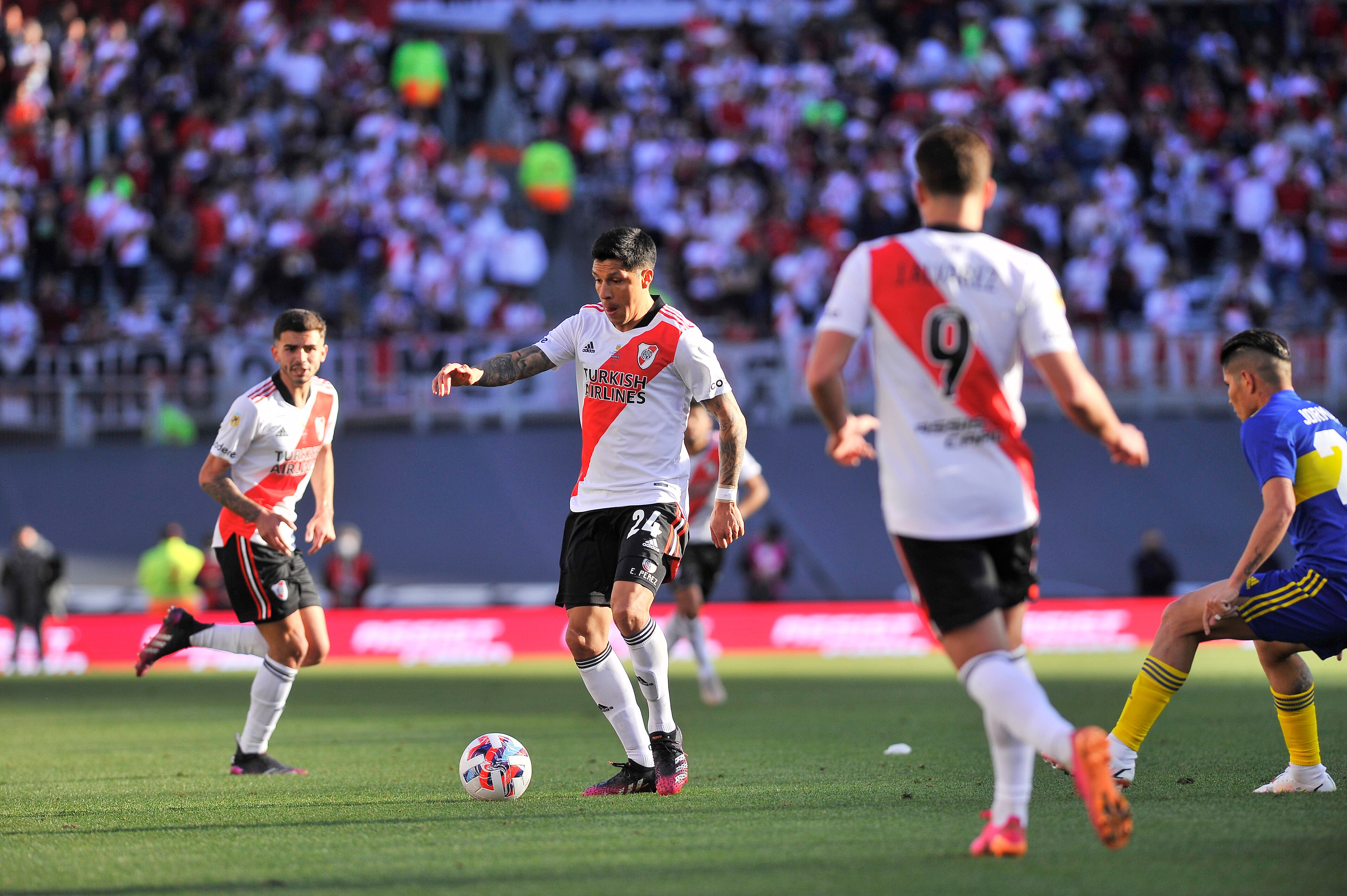 River domina y vence por 2-0 a Boca.