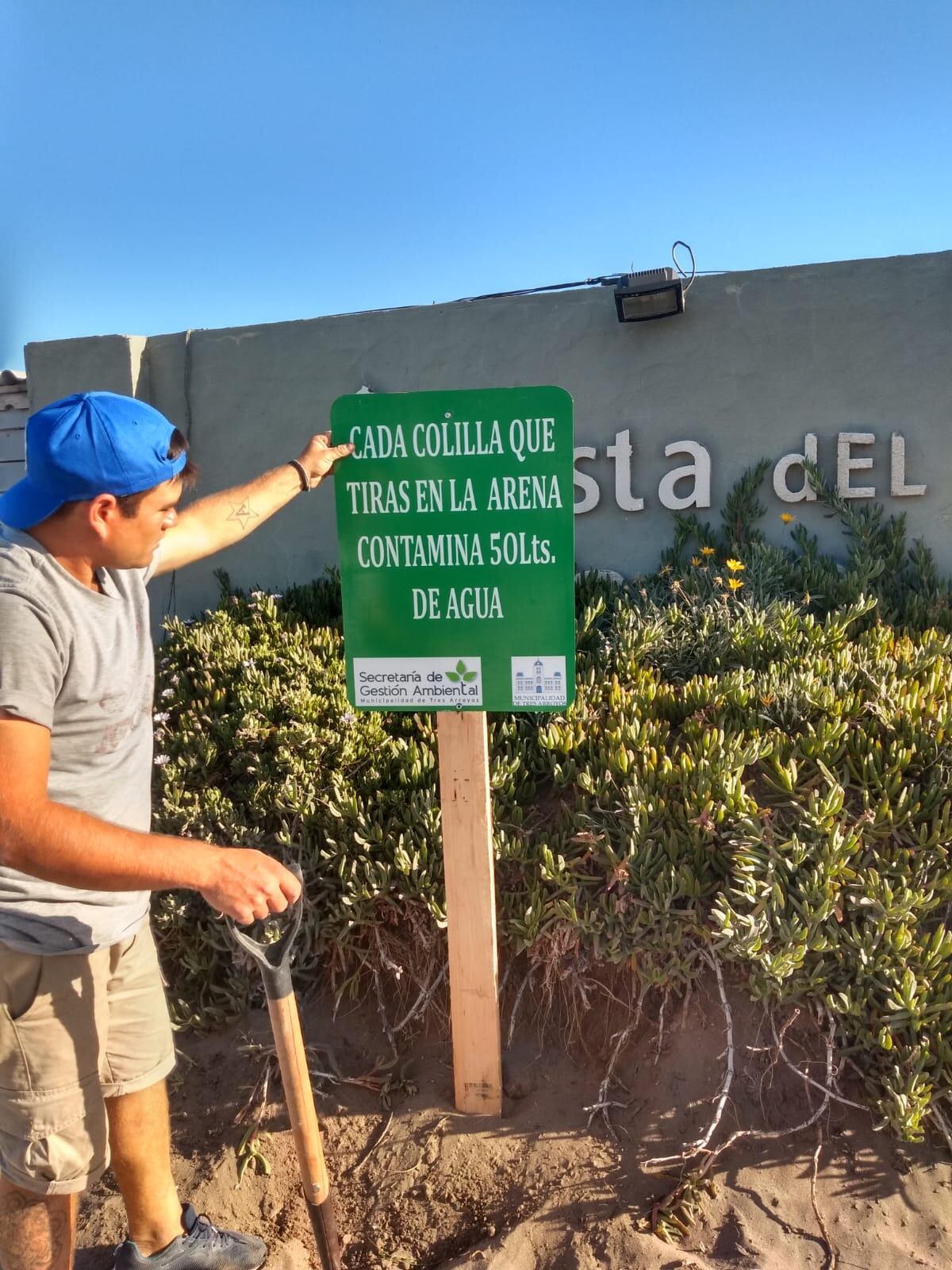 Colocan cartelería y silos recolectores de botellas en Reta