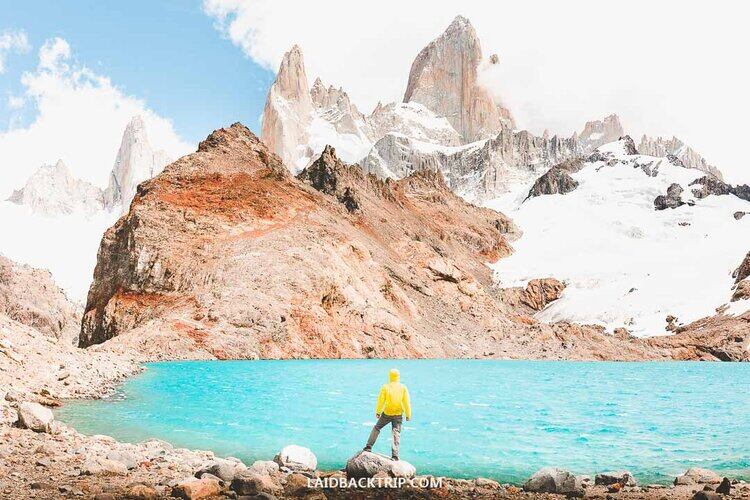 La impresionante laguna que se encuentra al finalizar el trekking.