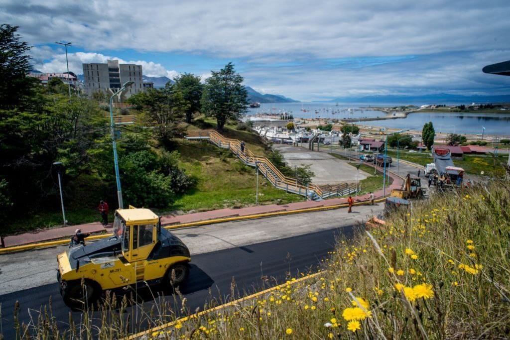 Comenzó al repavimentación de la calle céntrica