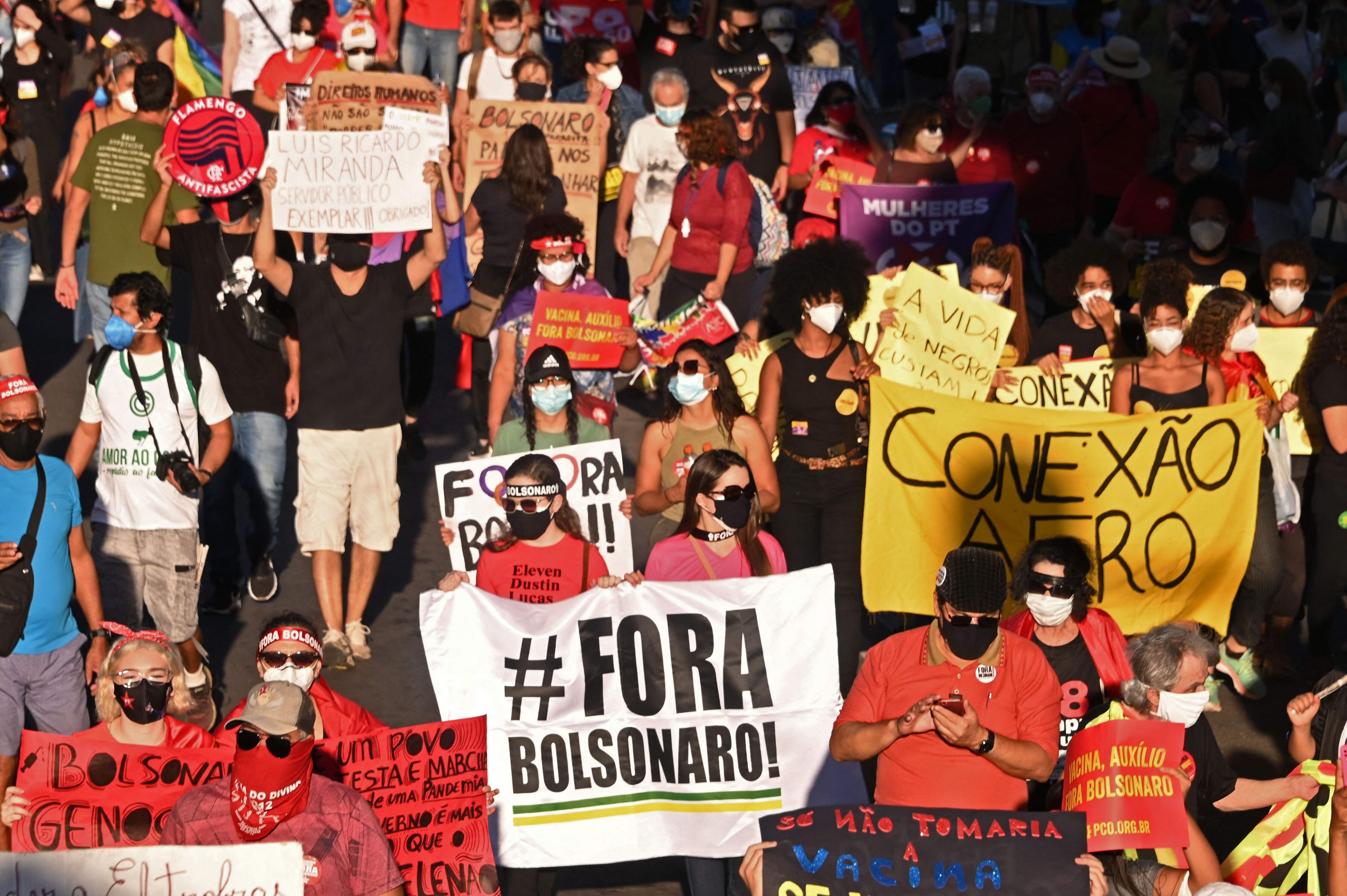 Una multitud marchó en contra del presidente de Brasil.