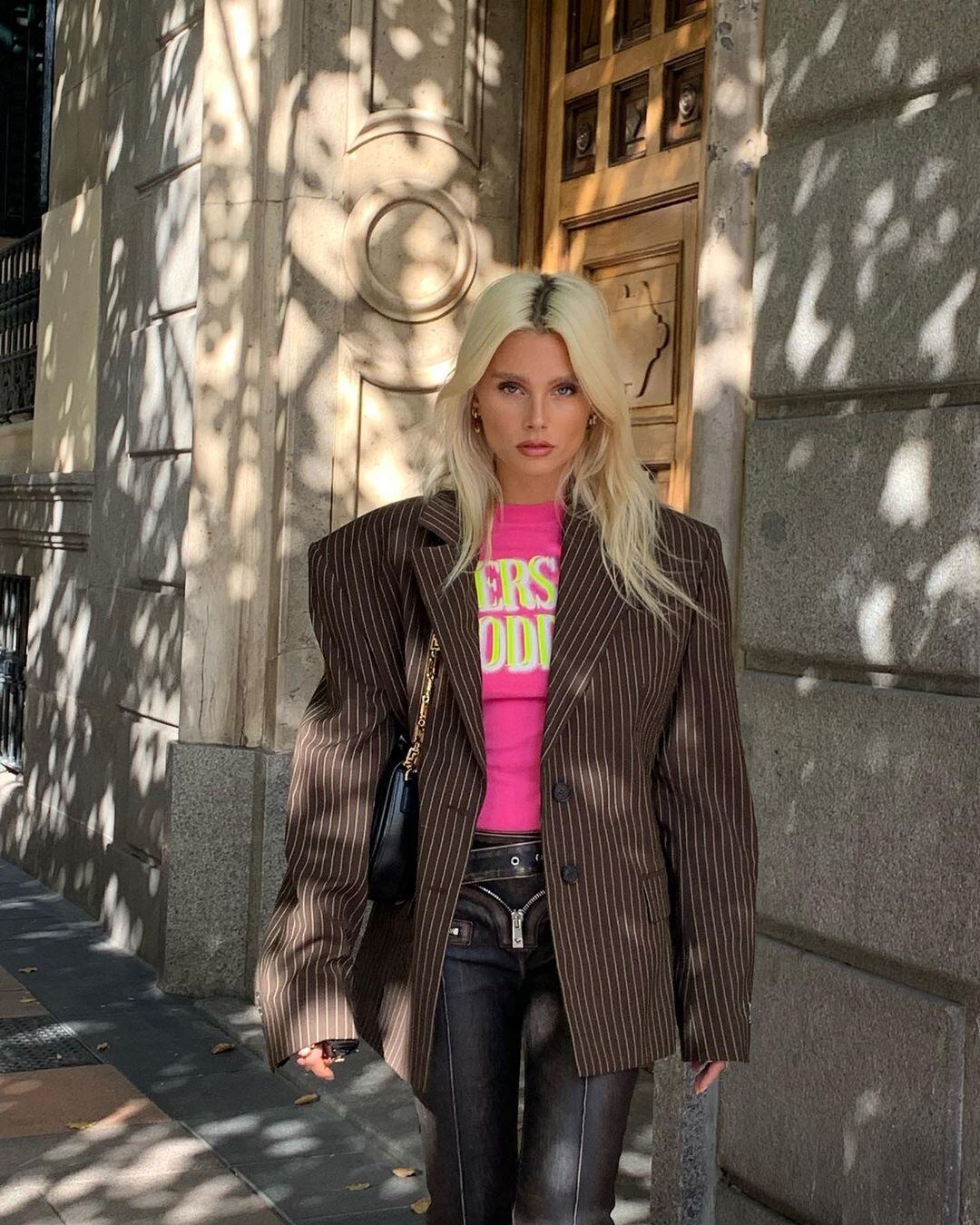 Valentina Zenere lució un look vintage en su cuenta de Instagram