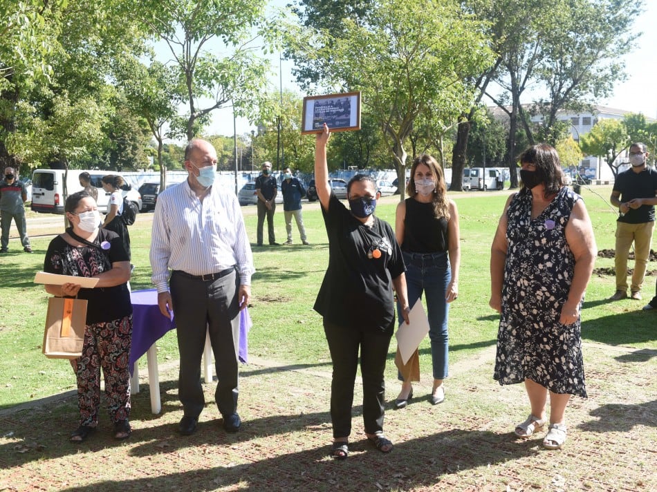 Reconocimiento a enfermeras civiles de Malvinas. (Municipalidad de Rosario)