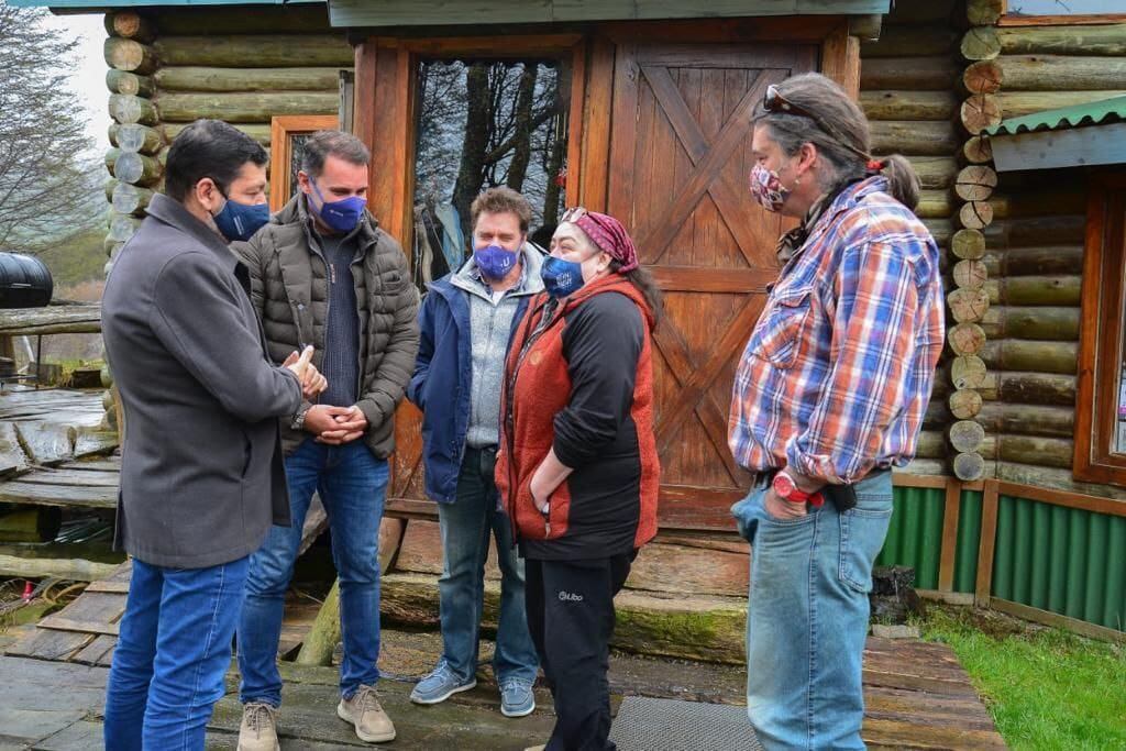 Funcionarios Municipales y propietarios del Emprendimiento se reunieron para conversar acerca de la situación en la que se encuentran luego de un período de cuarentena estricta.