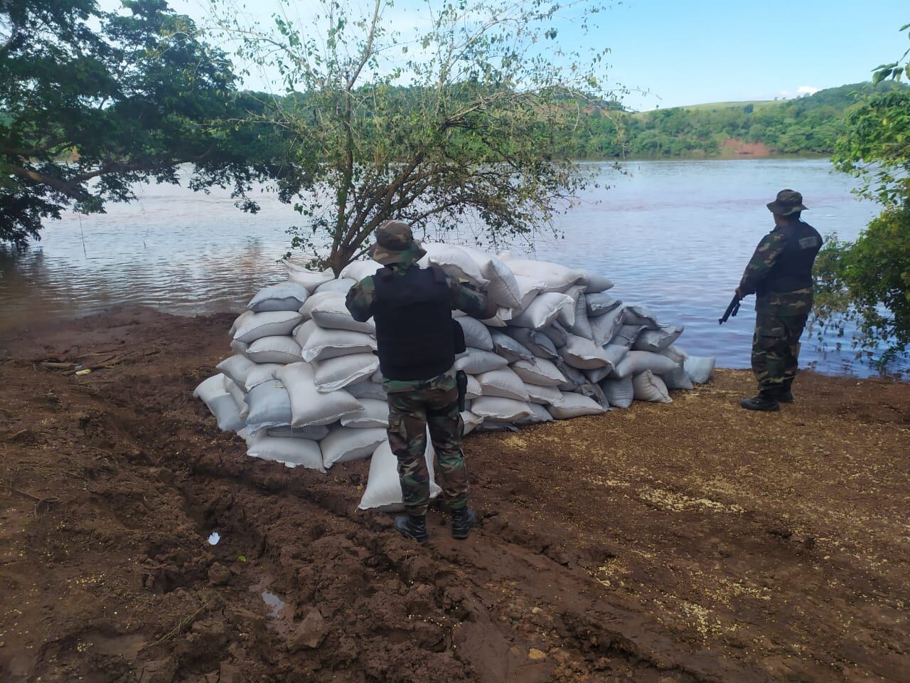 Incautan contrabando de soja ilegal en El Soberbio.