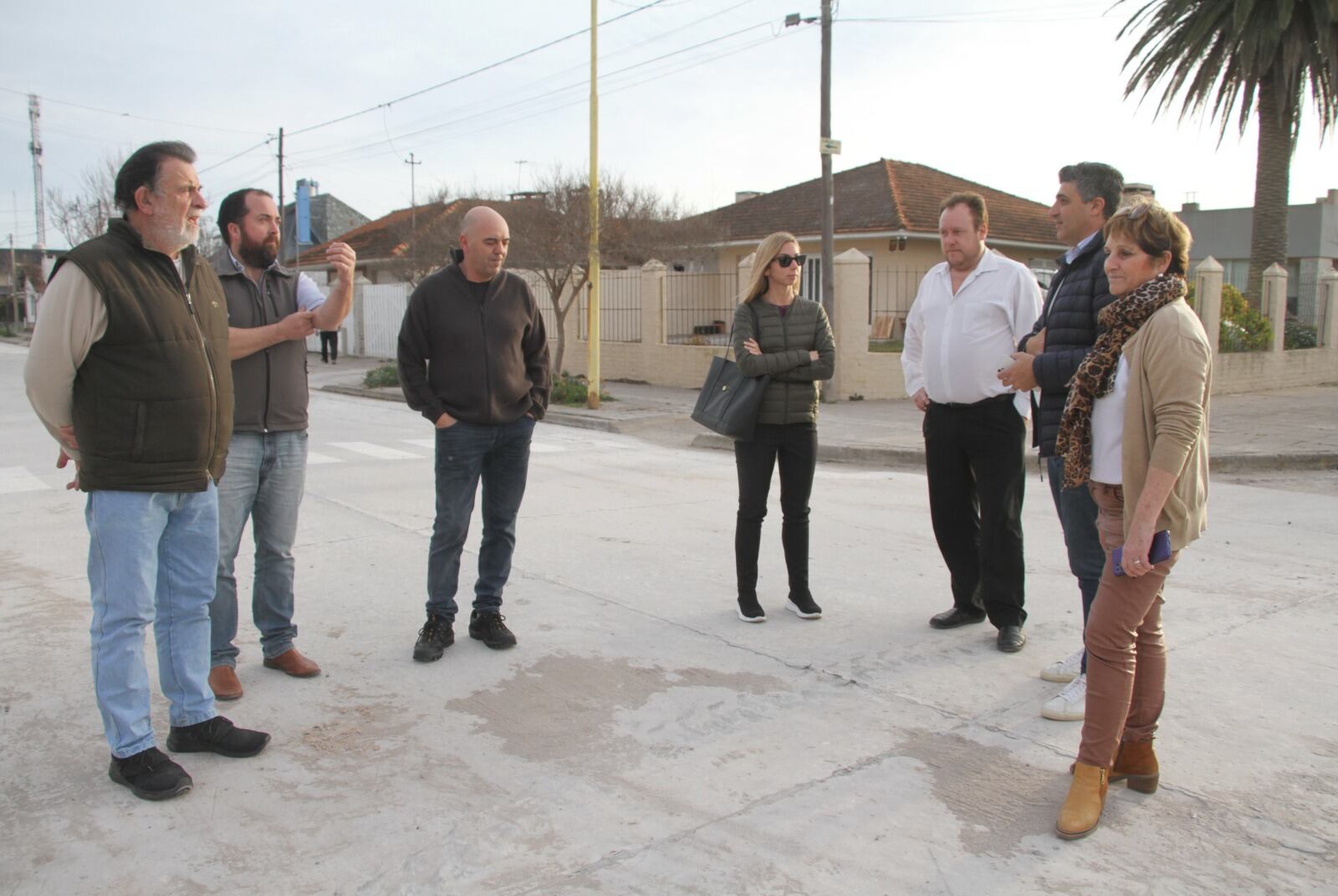 Claudia Cittadino y el equipo de Compromiso Vecinal  visitaron Claromecó