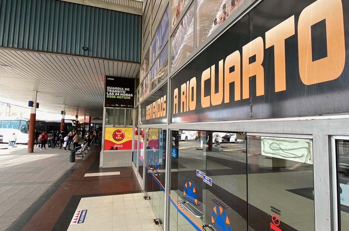 Transporte interurbano de Córdoba: buscan eliminar el pago en efectivo