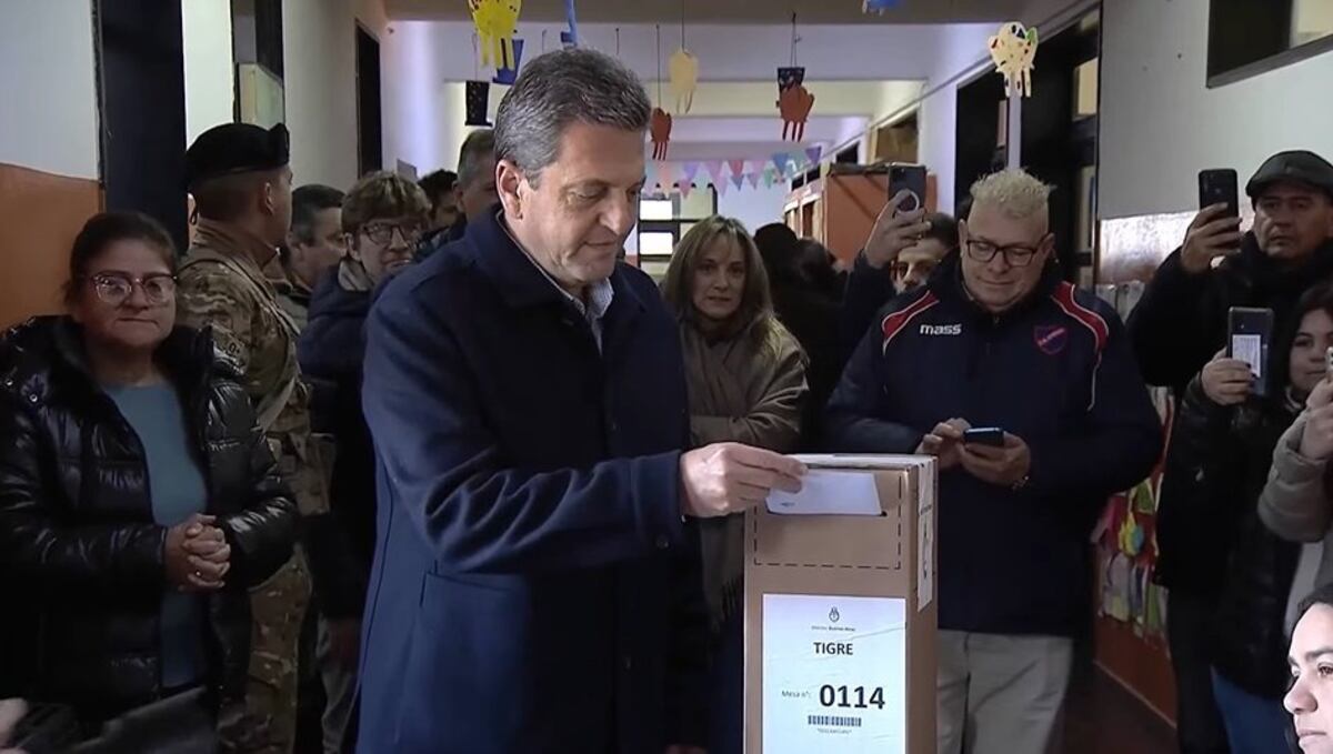 PASO 2023: Sergio Massa fue el primer precandidato en votar