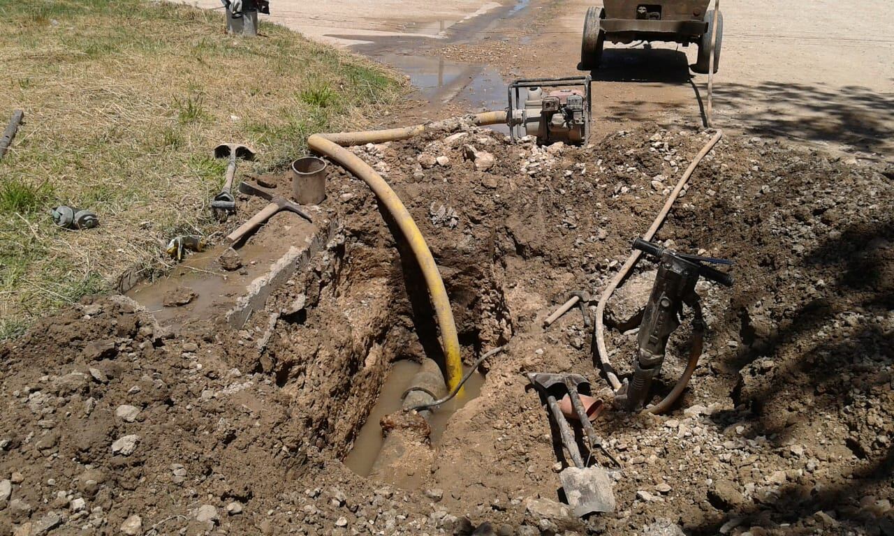 Obras Sanitarias Tres Arroyos finalizó la reparación de caños en diversos puntos de la ciudad