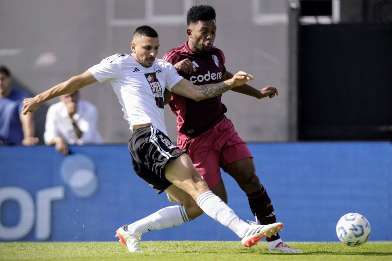 River enfrenta a Deportivo Riestra, por la jornada diez de la Zona B en el Torneo Apertura. (Fotobaires)