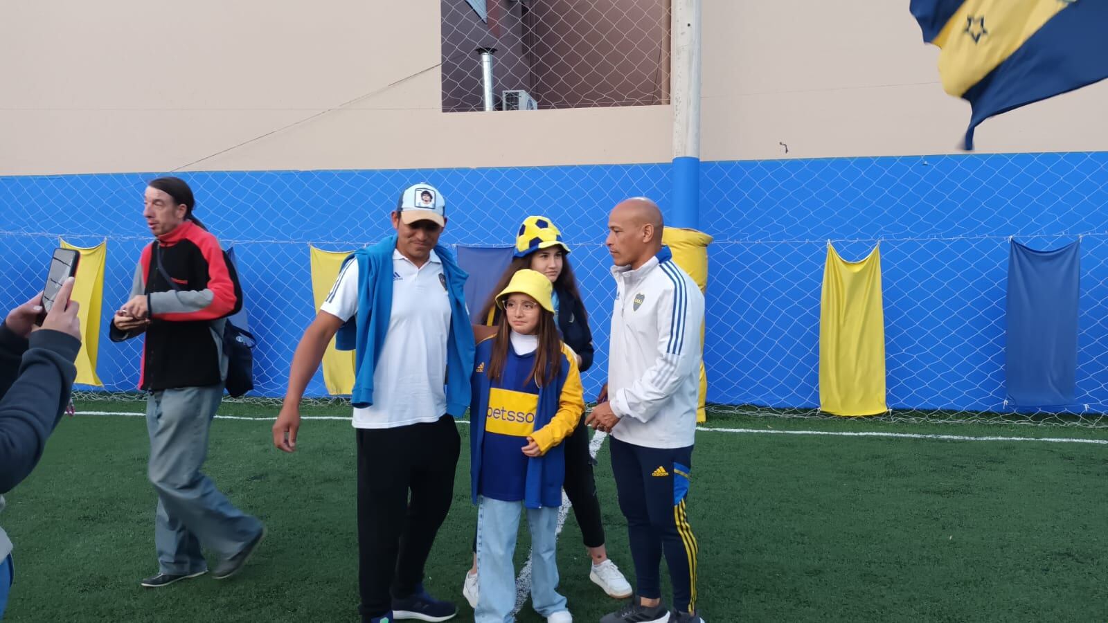 Clemente Rodríguez visitó Tres Arroyos y participó de un banderazo a favor de Riquelme