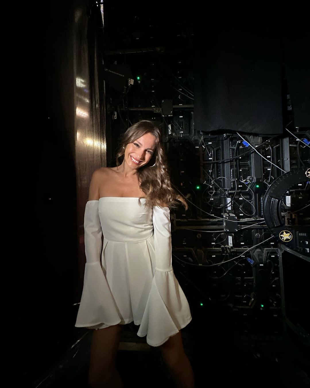 El increíble look total white de Pampita con el que conquistó a todos sus fans