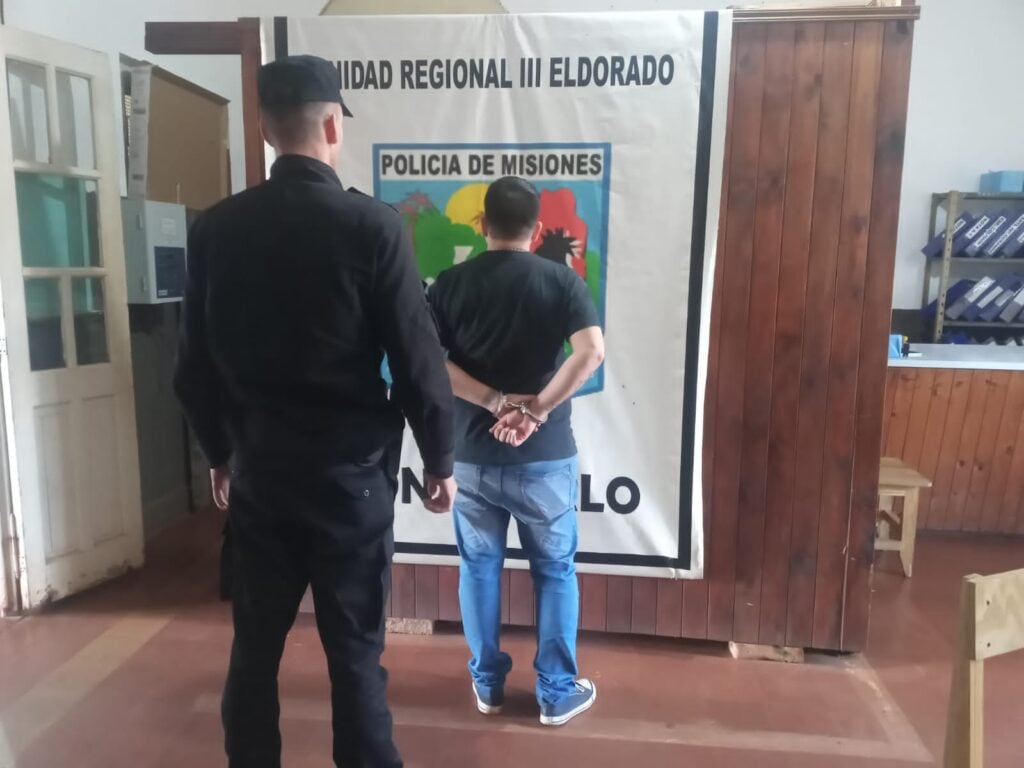 Violó una restricción perimetral y fue detenido en Montecarlo.