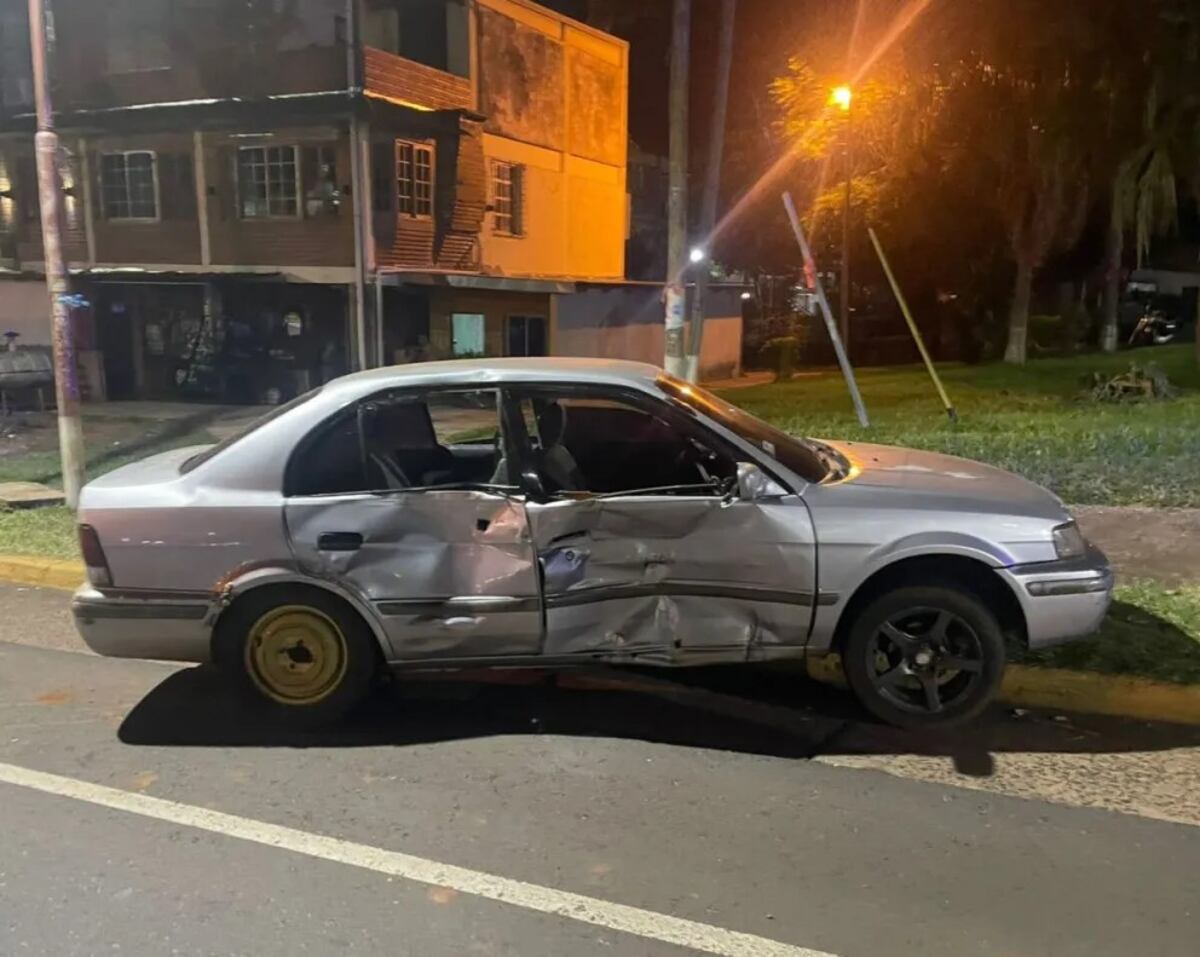 Trágico accidente en Posadas: motociclista falleció luego de un choque con un automóvil