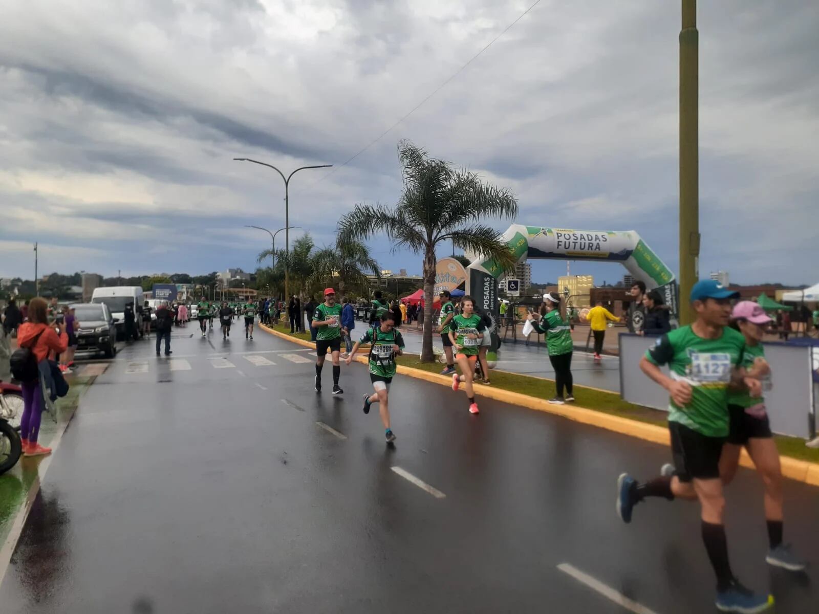 Posadas Futura: alrededor de 1500 corredores iniciaron la maratón