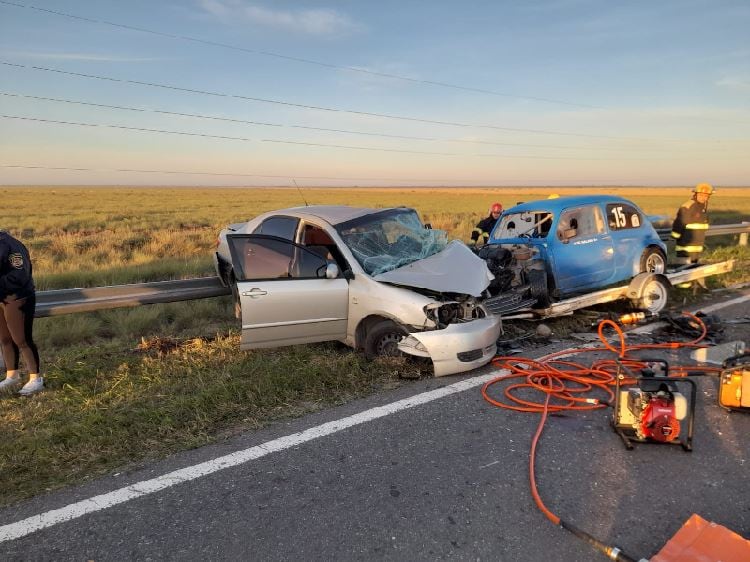 El Toyota Corolla de los heridos.