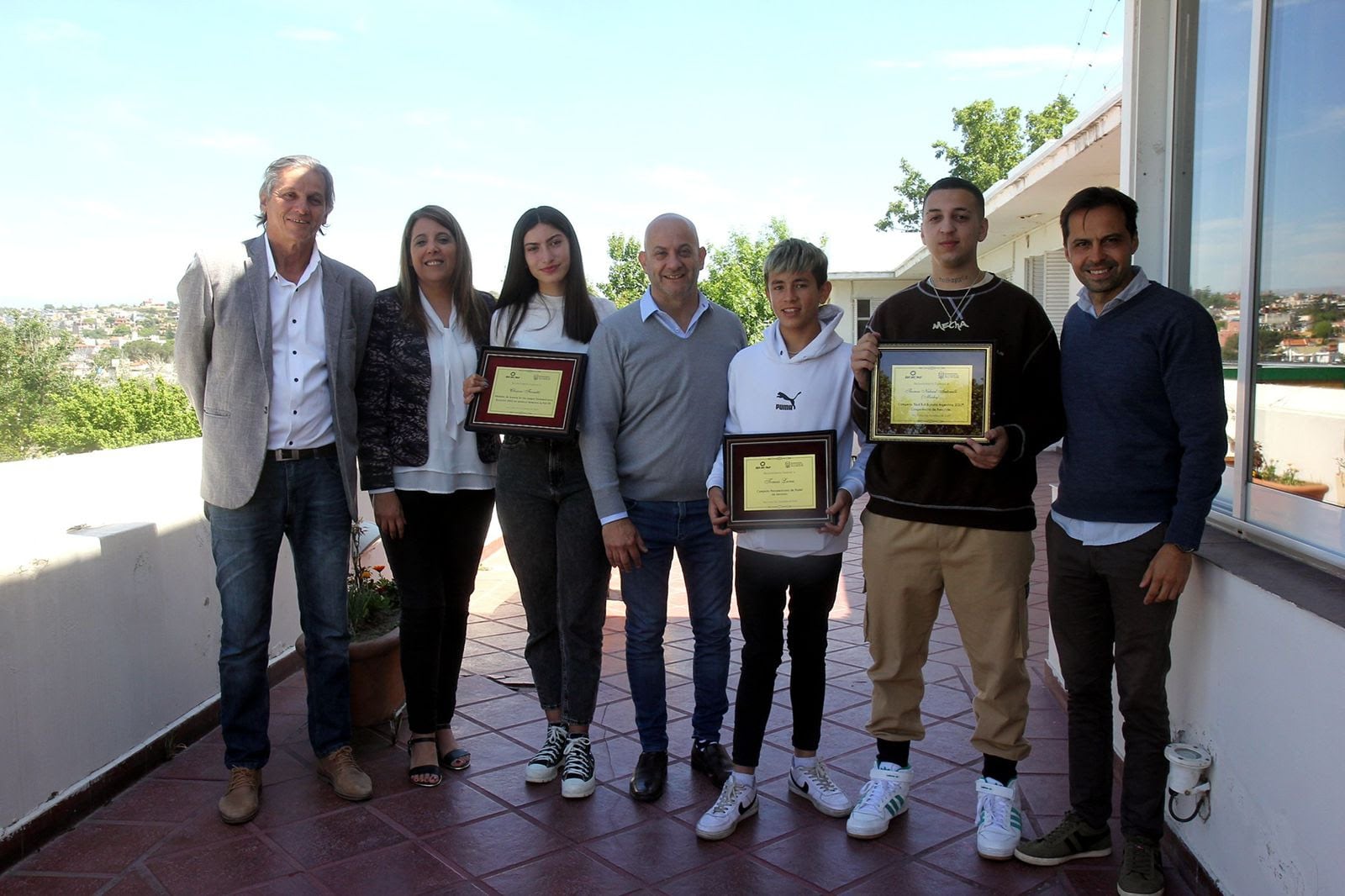 Jóvenes artistas y deportistas de VCP