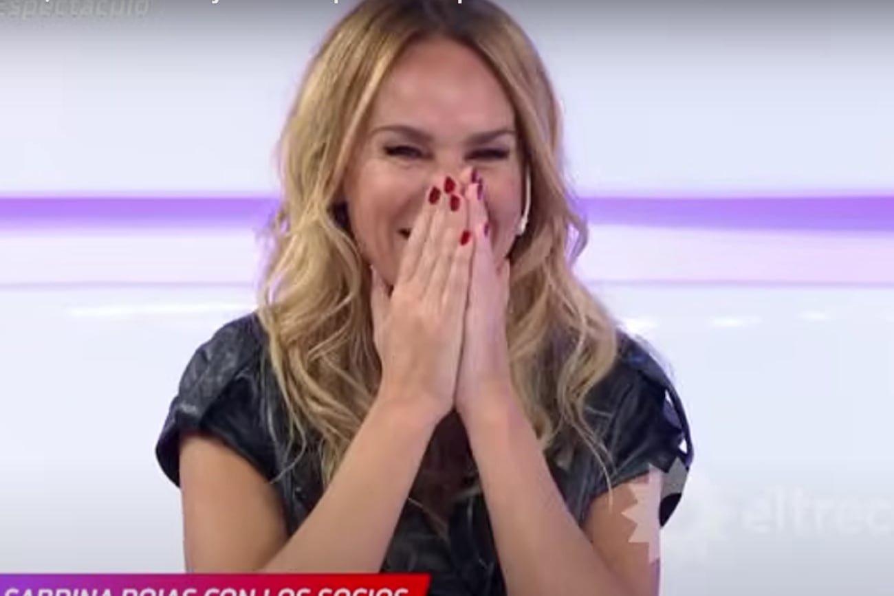 Sabrina Rojas y un picante palito para Siciliani. (Captura "Socios del espectáculo")