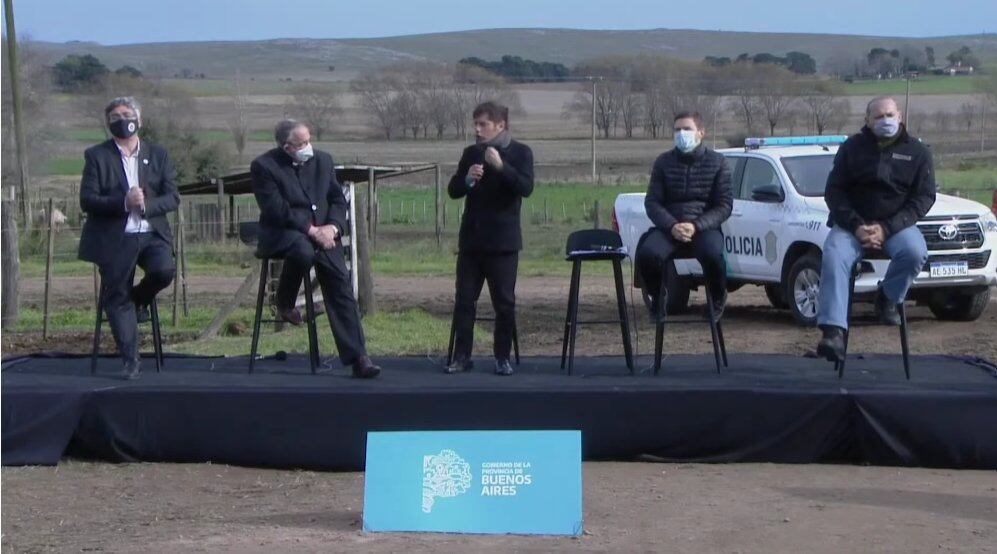 Kicillof y Lunghi juntos, tras la última visita a Tandil. Nuevo conflicto entre el Municipio y el gobierno provincial por la Ley de Paisaje Protegido.