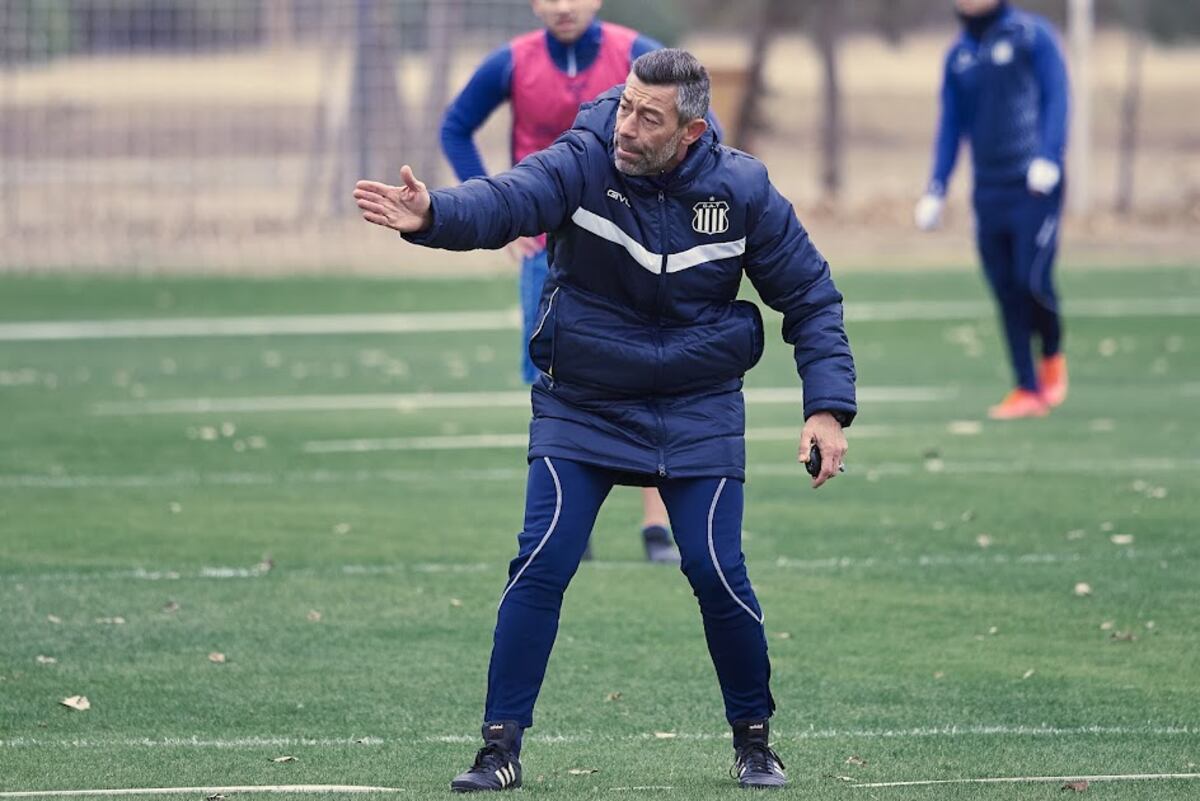 Talleres trabajó pensando en Sarmiento sin muchas novedades de refuerzos