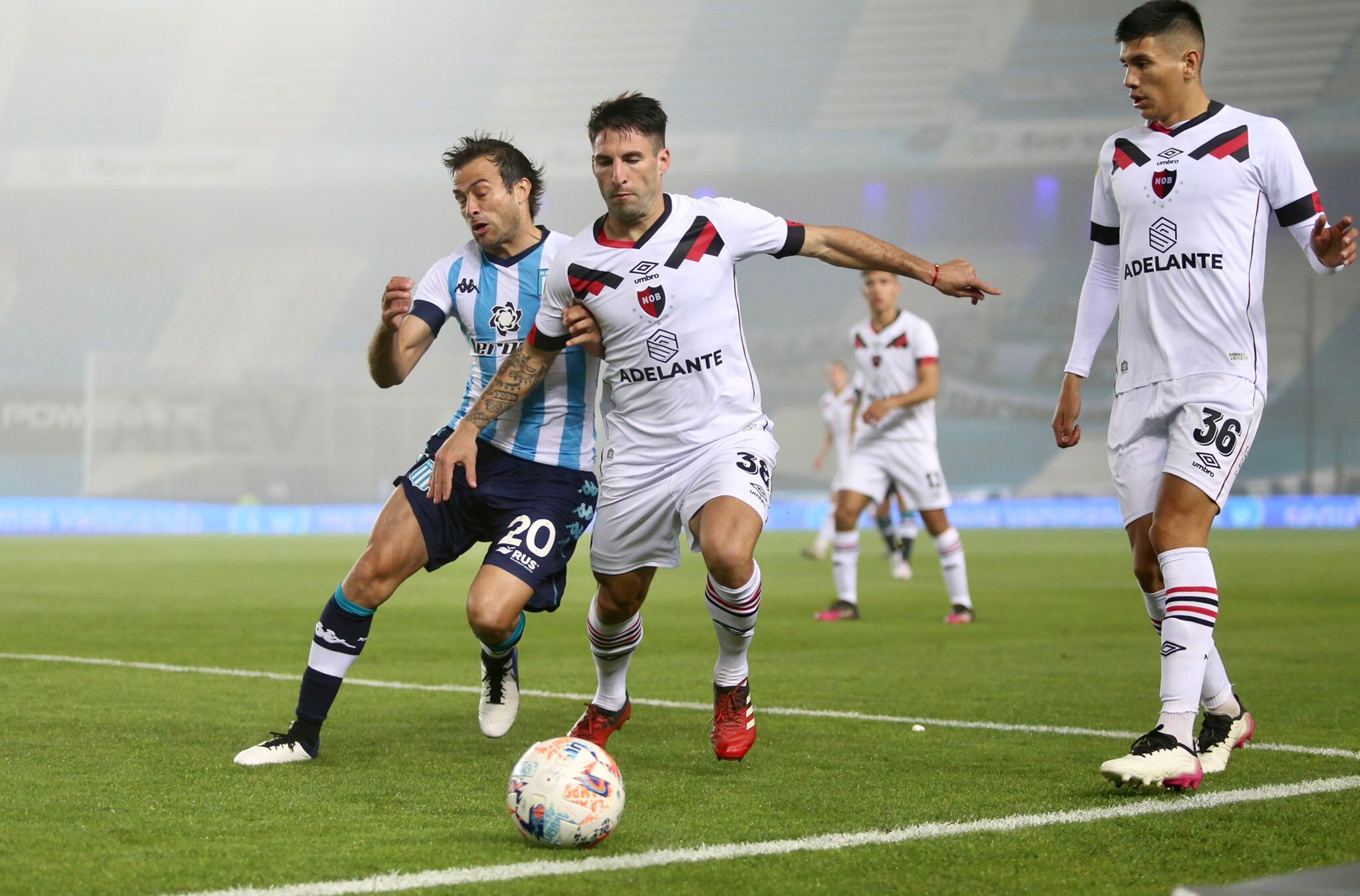 Racing vence 2-0 a Newell's por la Liga Profesional.