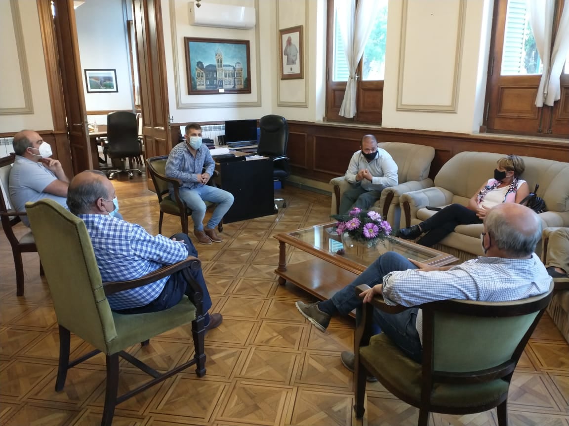 El intendente Carlos Sánchez con los titulares de Ansses y Pami ultiman detalles del plan de vacunación en Tres Arroyos