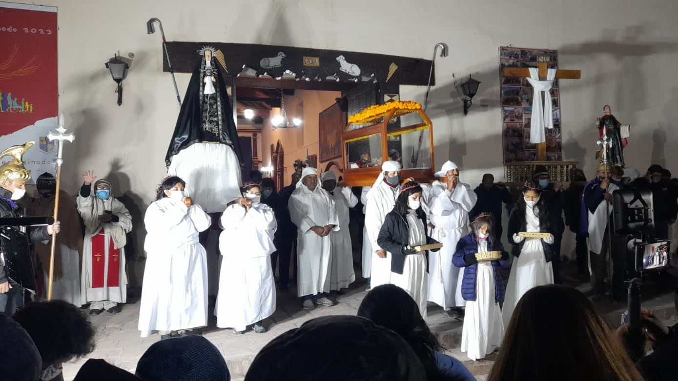 En un marco de interesante sincretismo, la profunda devoción de la grey católica de Jujuy se pone de manifiesto en cada instancia de la liturgia de la Semana Santa, conservando tradiciones que atrae a los visitantes de otras provincias y países.