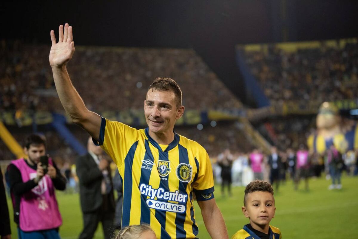 Marco Ruben hizo el asado de despedida en Rosario Central luego del retiro