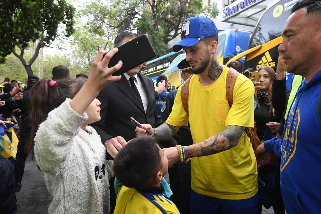 Llegada a Mendoza del plantel de futbol del club Boca Juniors, donde se enfrentará a Quilmes por la copa Argentina en el estadio Malvinas Argentinas.