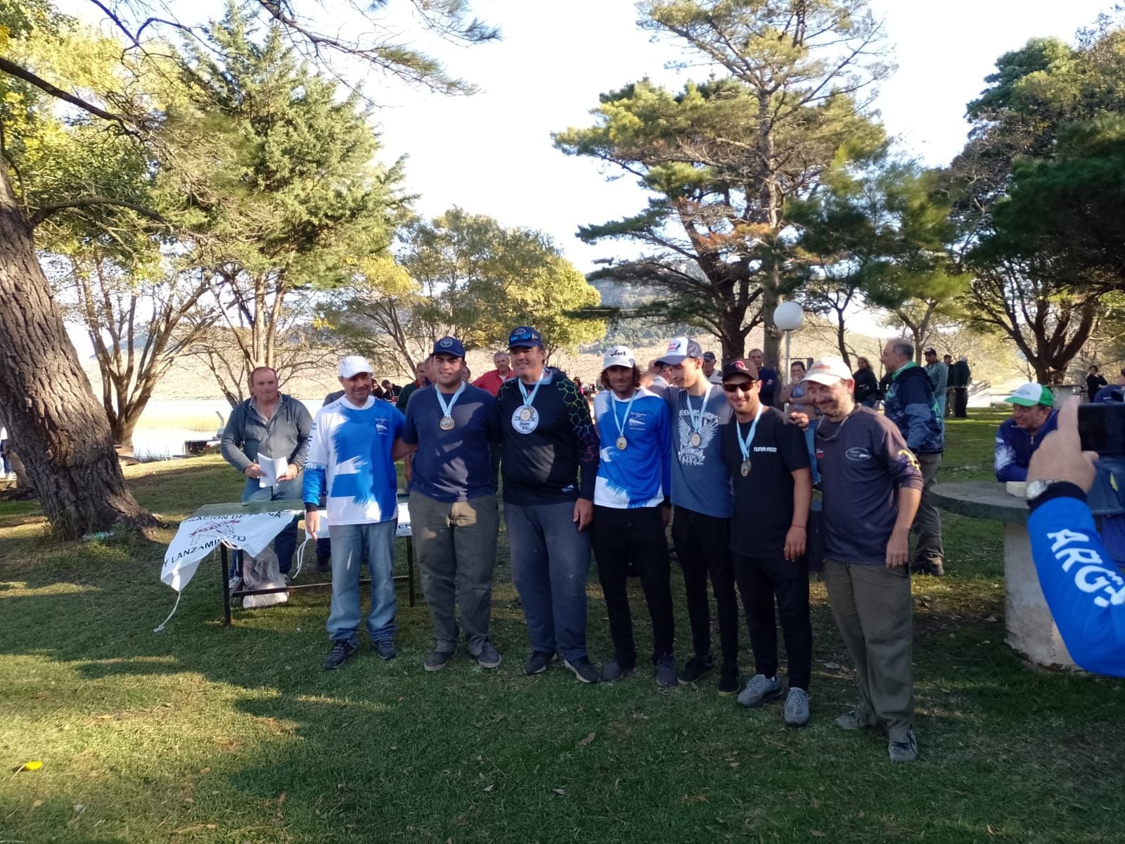 El Club Marea Roja de Tres Arroyos participó en el Provincial de Pesca de Pejerrey embarcado