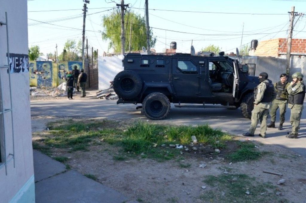 Más de 40 allanamientos se produjeron en Rosario este lunes por la mañana, están vinculados a Los Monos.