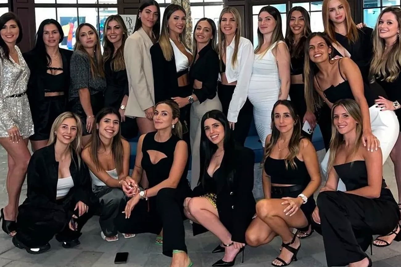 Las esposas de los jugadores de la selección argentina se hicieron muy amigas.