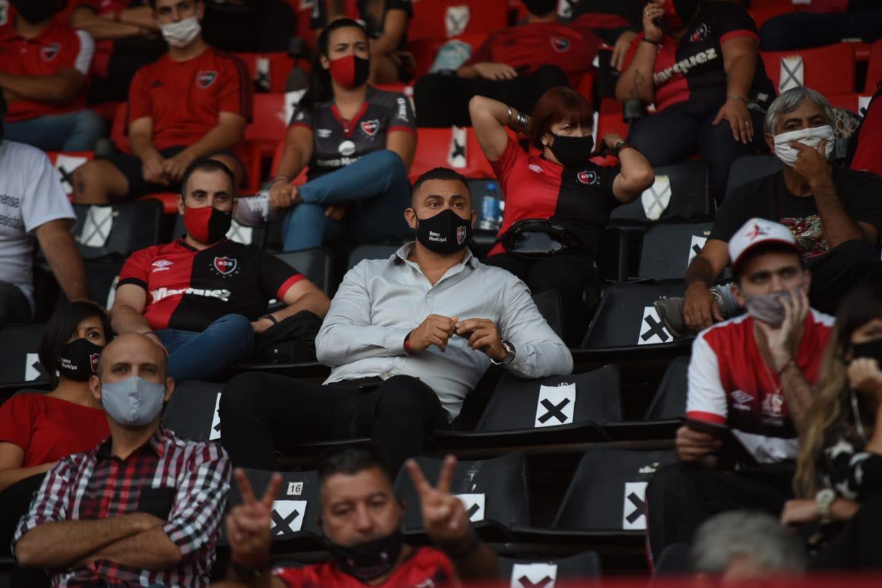 Newell's organizó un acto en el Coloso del Parque de la Independencia para anunciar el fin del salvataje financiero. (Newell's Old Boys)