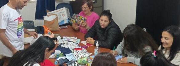 Brindan talleres para pacientes y familiares de Centro de Contención de Adicciones.