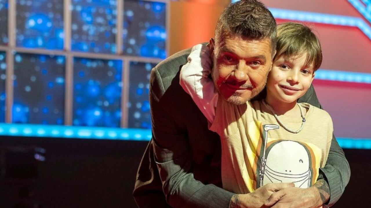 Marcelo Tinelli y su hijo.