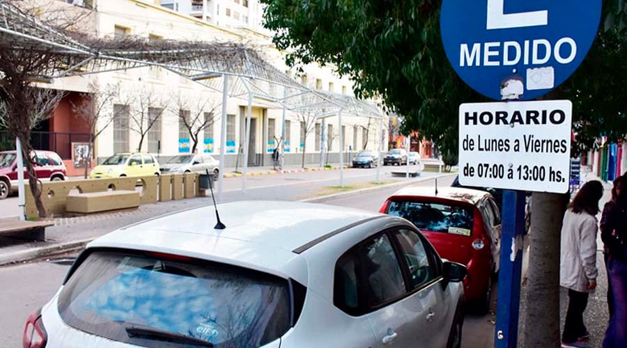 Con el uso de los dispositivos móviles, se reemplaza el antiguo sistema de tarjetas de papel 