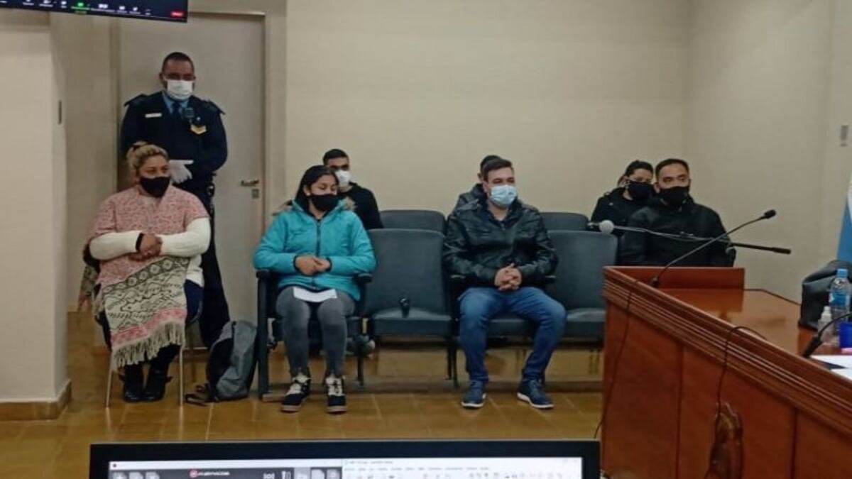 Identificaron a los policías sanjuaninos que participaron de la polémica detención de una menor