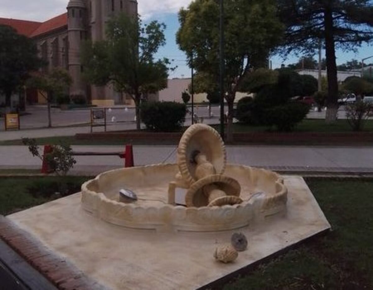 Vandalizaron una fuente a días que la inauguraran
