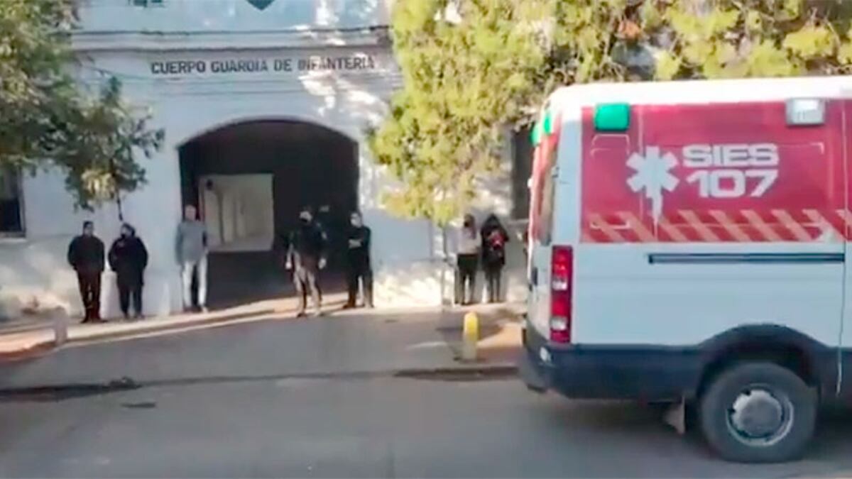 Explosión en la Jefatura de Santa Fe: hay tres policías heridos