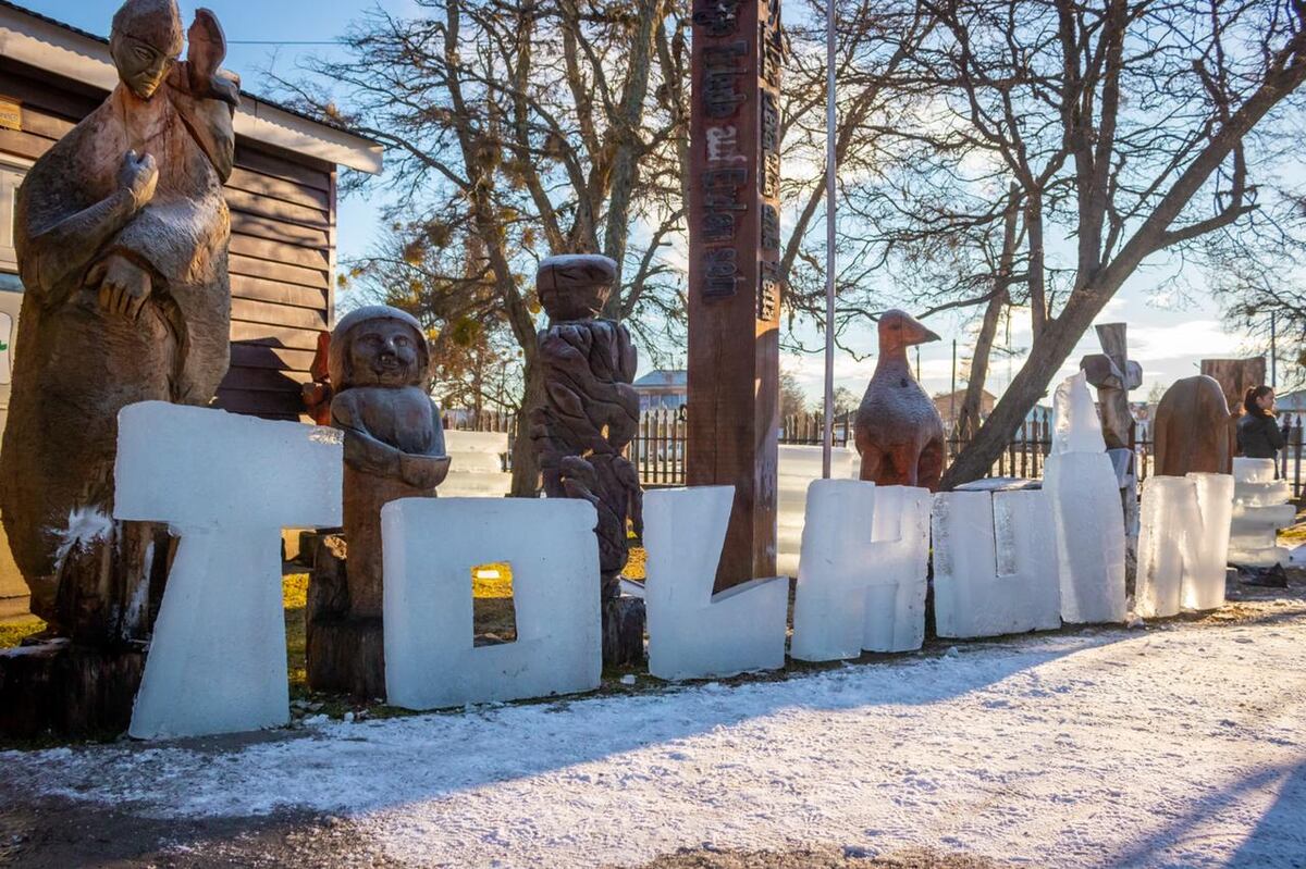 El Municipio De Tolhuin Invita Al 10° Encuentro De Esculturas De Hielo